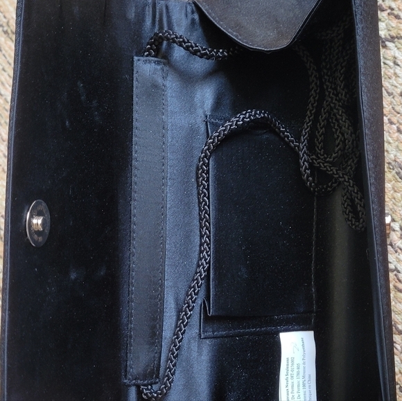 VINTAGE Satin and Beaded Evening Clutch - Picture 3 of 4